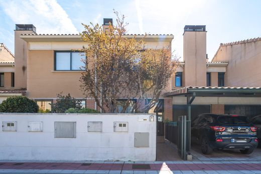 Semidetached House in Valladolid, Castille and León