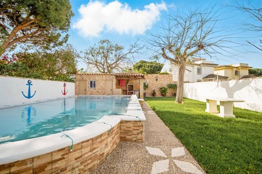 Detached House in Chiclana de la Frontera, Cadiz