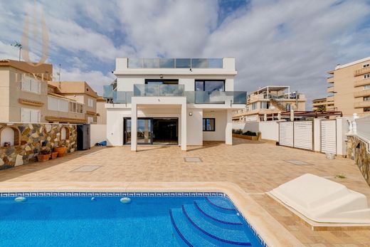 Villa in Torrevieja, Provincia de Alicante