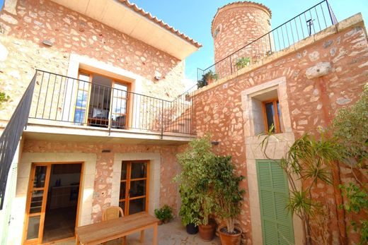 Detached House in Costitx, Province of Balearic Islands