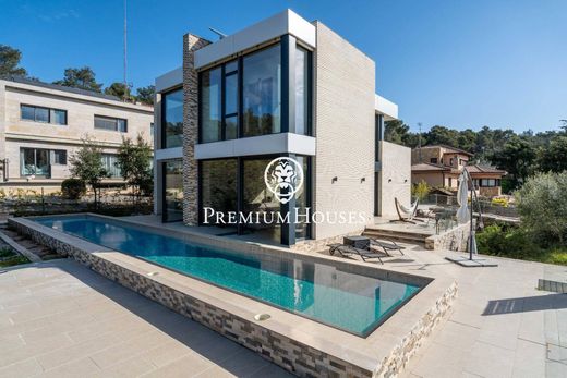 Luxury home in Begues, Province of Barcelona