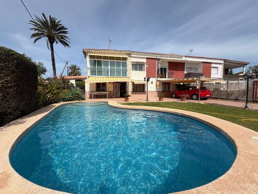 Detached House in El Campello, Alicante