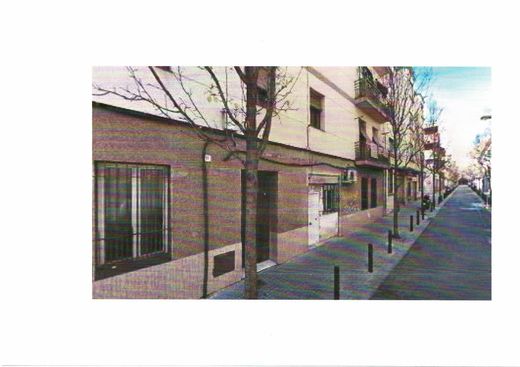 Kamienica w L'Hospitalet de Llobregat, Província de Barcelona