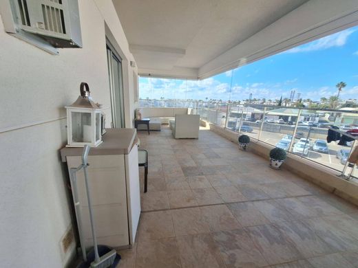 Piso / Apartamento en Playas de Orihuela, Provincia de Alicante