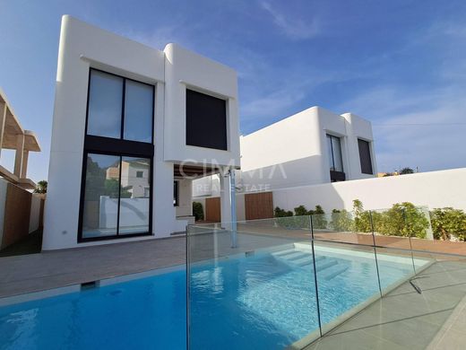 Detached House in l'Alfàs del Pi, Alicante