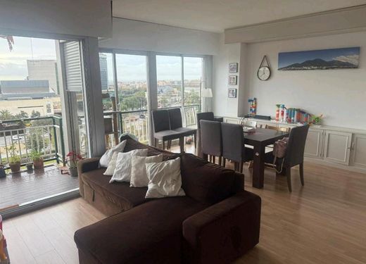 Apartment / Etagenwohnung in Barcelona, Provinz Barcelona