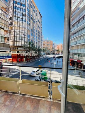 Alicante, アリカンテのアパートメント