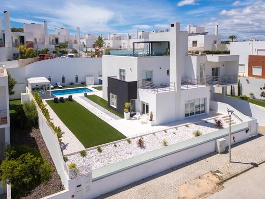 Detached House in Albufeira, Albufeira Municipality