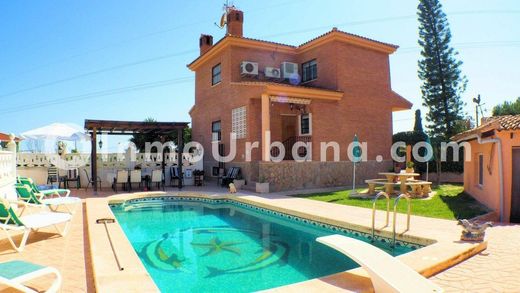 Dom jednorodzinny w Busot, Provincia de Alicante