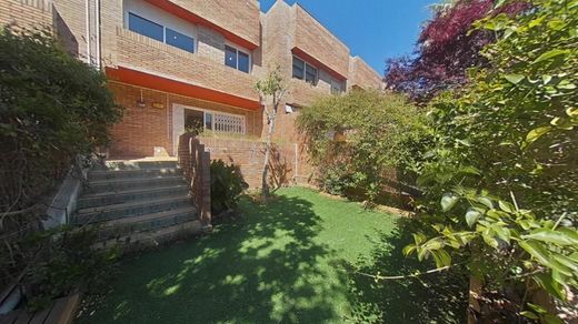 Luxus-Haus in Castelldefels, Provinz Barcelona