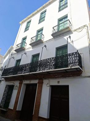 Edificio en Alora, Málaga