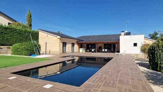 Detached House in Villar del Olmo, Province of Madrid
