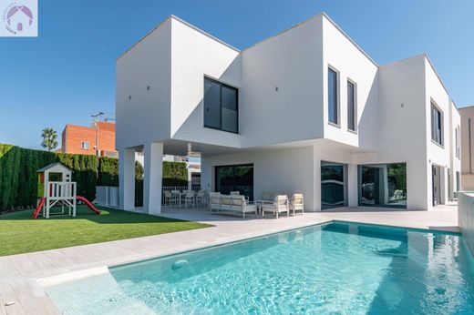 Casa di lusso a Peligros, Provincia de Granada