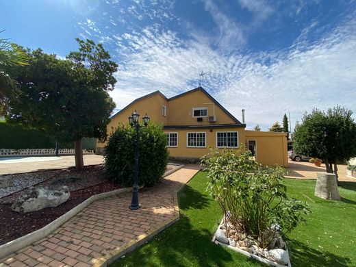 Einfamilienhaus in Nuevo Baztán, Provinz Madrid