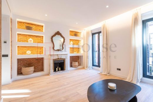 Apartment / Etagenwohnung in Madrid, Provinz Madrid
