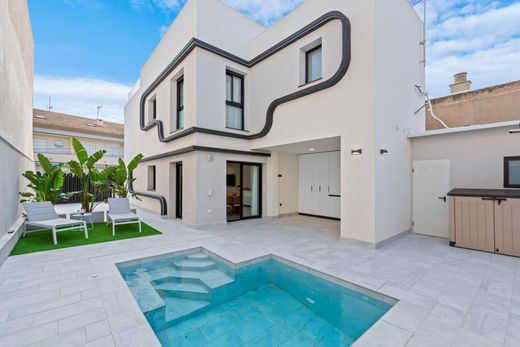 Einfamilienhaus in Pilar de la Horadada, Alicante