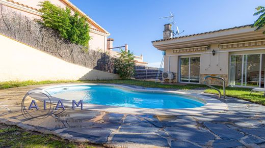 Einfamilienhaus in Calella, Provinz Barcelona