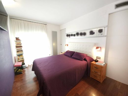 Piso / Apartamento en Sant Joan Despí, Provincia de Barcelona