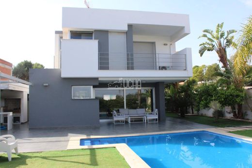 Detached House in Bétera, Valencia