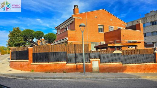 Luxus-Haus in Cunit, Provinz Tarragona