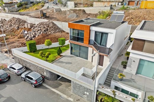 Einfamilienhaus in São Martinho, Funchal