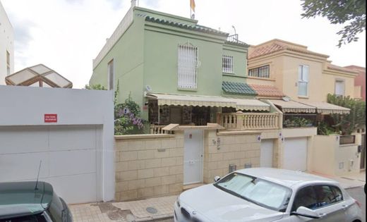 Vrijstaand huis in Aguadulce, Almería