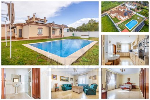 Detached House in Tomares, Province of Seville