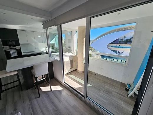 Apartment / Etagenwohnung in Valencia, Provinz Valencia