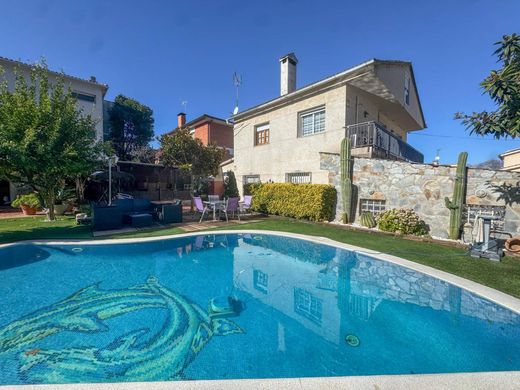 Luxus-Haus in Sant Esteve Sesrovires, Provinz Barcelona