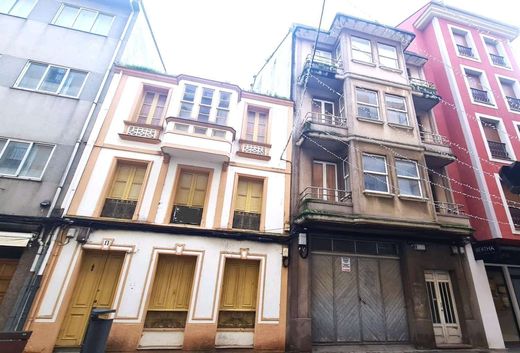 Edificio en Ribadeo, Lugo