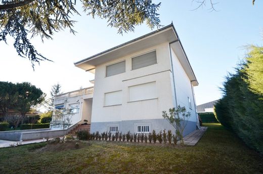 Detached House in Santa Marta de Tormes, Salamanca