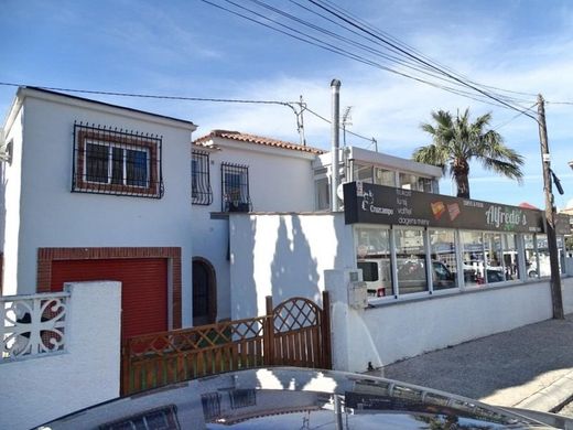 Vrijstaand huis in l'Alfàs del Pi, Provincia de Alicante