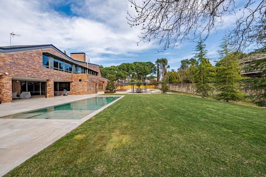 Dom jednorodzinny w Boadilla del Monte, Provincia de Madrid