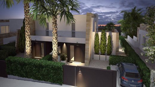 Luxury home in Algorfa, Alicante