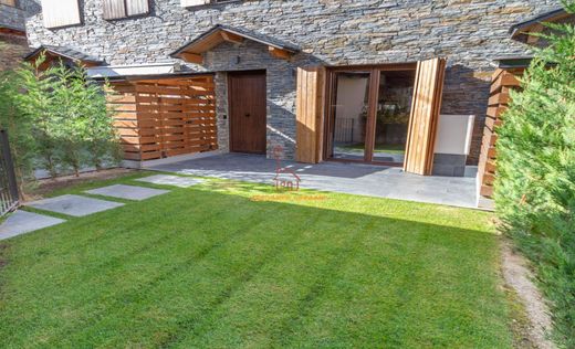 Fontanals de Cerdanya, Província de Gironaの高級住宅