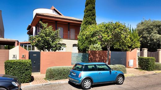 Detached House in Bormujos, Province of Seville