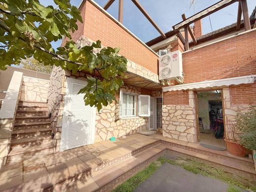 Twee-onder-een-kapwoning in Parla, Provincia de Madrid