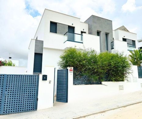 Casa en Alhaurín de la Torre, Málaga