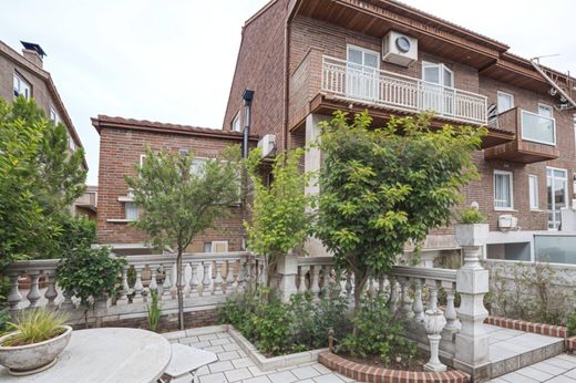 Yarɪ müstakil ev Fuenlabrada, Provincia de Madrid