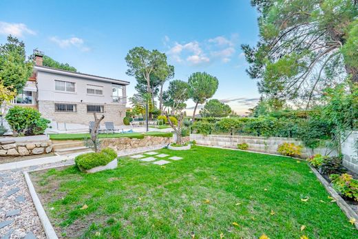 Detached House in Valdemorillo, Province of Madrid