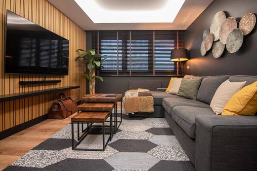 Apartment / Etagenwohnung in A Coruña, Provincia da Coruña