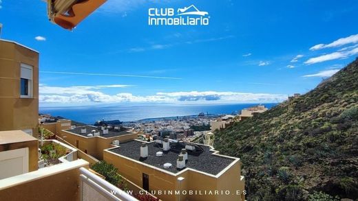 Apartment / Etagenwohnung in Santa Cruz de Tenerife, Provinz Santa Cruz de Tenerife