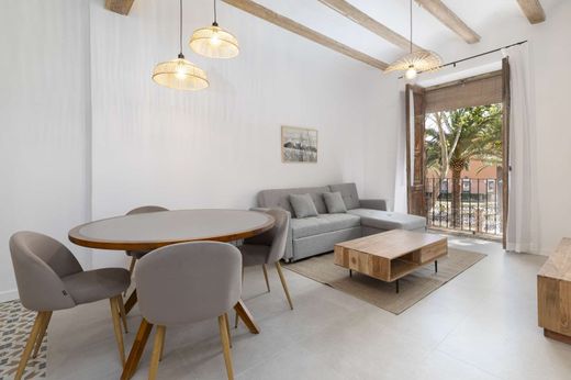 Apartment / Etagenwohnung in Valencia, Provinz Valencia