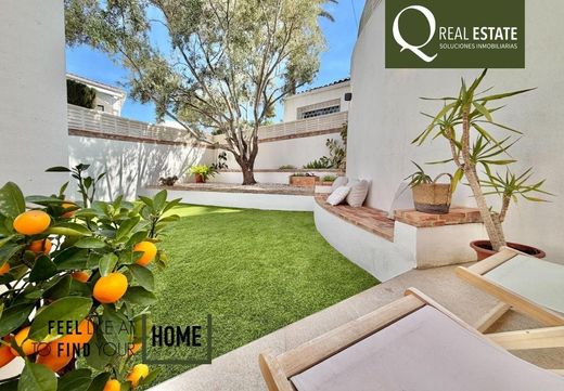 Detached House in El Campello, Alicante