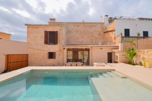 فيلا شبه مستقلة ﻓﻲ Muro, Illes Balears