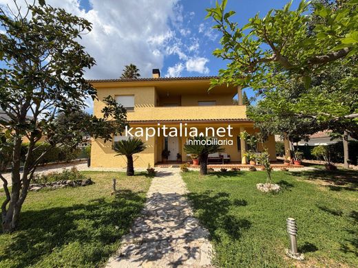 Detached House in Ontinyent, Valencia