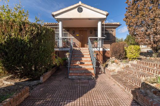 Vrijstaand huis in Huétor Vega, Provincia de Granada