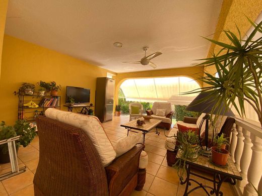 Detached House in Elche, Alicante