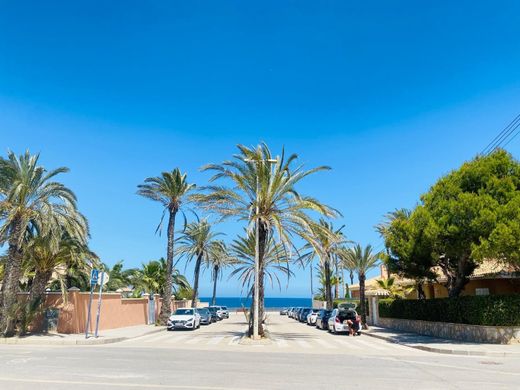 Villa in Playas de Orihuela, Alicante