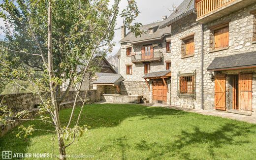 Casa di lusso a El Pueyo de Jaca, Provincia de Huesca